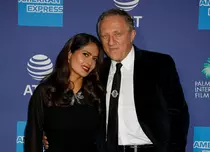 Salma Hayek a fost căsătorită cu forța de către familia ei. „M-au târât la starea civilă”