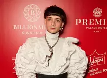 Fiul comentatorului Cristian Ţopescu va avea emisiune la TV. Sebastian Felix a mai participat la „Chefi la cuțite”, la Antena 1