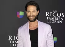 Interviu cu celebrul telenovelist Sebastian Rulli: „Banii nu aduc fericirea”. EXCLUSIV