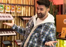 Smiley se pricepe la balet! Artistul apare într-un video alături de fiica sa, pe muzica din „Lacul Lebedelor”