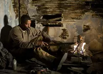 Filme la TV azi, 7 februarie: „Cartea lui Eli”, „Marele escroc”, „Acasă la Coana Mare 2”, „Ai primit e-mail”, „Inteligență artificială”