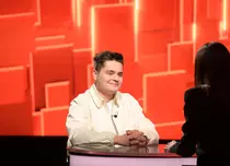 Selly, invitat de la “40 de întrebări cu Denise Rifai”. “Adevărul este că m-am lăsat de facultate cu nici 3 ore înainte de prima zi de facultate”