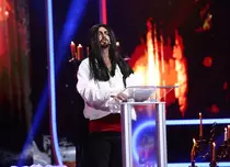 iUmor 2023. Cosmin Natanticu, transformare senzațională în Dracula. Reacția lui Cheloo