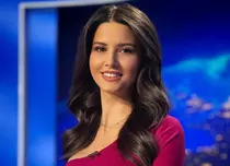 Ce seriale urmărea Iulia Pârlea în adolescență? „Urmăream telenovele și de multe ori uitam să-mi fac temele”. EXCLUSIV