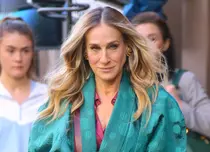 „Și uite așa...”, HBO Max. Surpriza din noul trailer al serialului cu Sarah Jessica Parker. Când începe sezonul 2