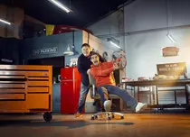 „Mașini pe alese"/ „Wheeler Dealers” sărbătorește 20 de ani de la lansare. Sezonul 18 începe la Discovery Channel