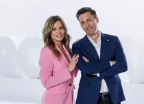 Familie extinsă la Știrile Pro TV! Cosmin Stan va fi nașul de botez al fetiței Roxanei Hulpe. EXCLUSIV