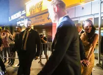 Harry și Meghan, urmăriți de paparazzi și implicați într-un incident „aproape catastrofal”. Ce spune poliția din New York