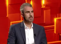 Ernest, la 40 de întrebări cu Denise Rifai. „Câți amanți ai prins la viața ta?”