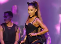 Ariana Grande l-ar fi înlocuit deja pe fostul soț. Noul iubit e căsătorit. Primele detalii