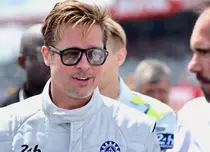 Brad Pitt, în cursa pentru Marele Premiu de F1 de la Silverstone. Actorul a filmat pentru noua sa producție