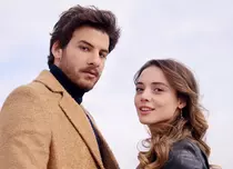 Cine este Mustafa Mert Koç, Ömer din serialul „Melek” de la Kanal D