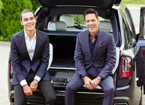 Pe urmele tatălui! Radu Ștefan Bănică se pregătește să lanseze primul său single. Ce spune Ștefan Bănică jr.