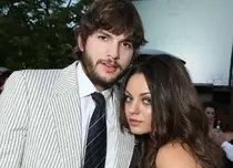 Ashton Kutcher a plecat în vacanță cu Mila Kunis