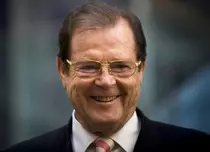 Roger Moore a fost un… cartofor înrăit
