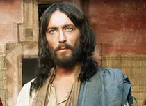 Robert Powell, transformare totală la 81 de ani. Cum arată azi actorul care i-a dat viață lui „Iisus din Nazareth”