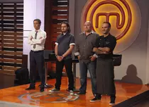 Concurenţii “MasterChef”, faţă în faţă cu prima Cutie a misterelor