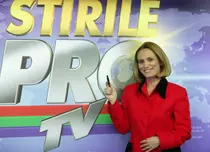 De ziua Pro TV, Andreea Esca va purta sacoul roşu vechi de 18 ani