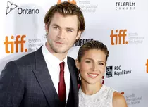 Chris Hemsworth şi Elsa Pataky aşteaptă gemeni