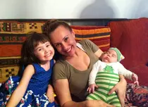 Fosta „bebeluşă” Oana Ioniţă şi-a botezat băieţelul