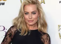 Margot Robbie nu se consideră atractivă