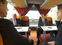 Digi24 va difuza „2 pentru România”, un documentar despre Ponta și Iohannis