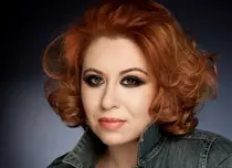 Oana Roman prezintă emisiunea „Star salvator”, la Antena Stars