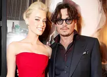 Gelozia ameninţă căsnicia actorilor Amber Heard şi Johnny Depp