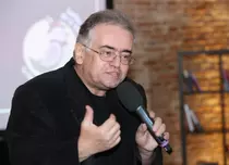 Dan C. Mihăilescu vă așteaptă la „Cartea de la ora 5”