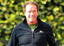 Schwarzenegger va juca într-un serial despre bodybuilderi