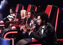 Confruntările s-au încheiat, urmează knockout-urile la „Vocea României”