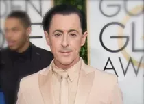 Alan Cumming („Soţia perfectă”) îşi deschide club, în New York