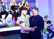 Liviu Vârciu îl serbează pe Nea Mărin alături de Gina Pistol și Nicolai Tand, miercuri seară, la „Zaza Sing”