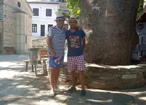 FOTO. Cosmin Seleși a fost terorizat de concurentul Nea Mărin la „Aventură cu 4 stele”