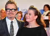 Actorul Gary Oldman s-a căsătorit pentru a cincea oară
