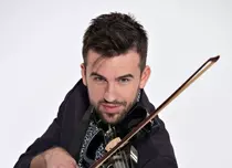 Florin Ristei și-a descoperit vocea în timpul lecțiilor de vioară