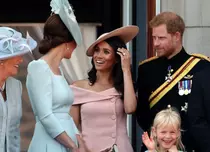 GALERIE FOTO. Meghan Markle, pentru prima dată la parada de ziua Reginei Elisabeta. Iată cum a arătat actrița!