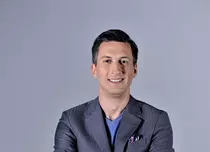EXCLUSIV! Cosmin Stan se pregăteşte de vacanţă. Aflaţi unde va pleca vedeta Antenei 1!