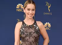 Emilia Clarke dezvăluie fotografii rare din perioada operațiilor suferite pe creier