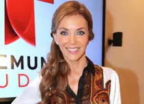 FOTO. Actrița de telenovele Laura Flores s-a logodit