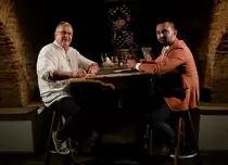 Duminică, 16 iunie, Mircea Dinescu aduce la TVR 1 ultima ediție a acestui sezon din „Politică și delicatețuri”
