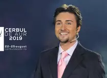 INTERVIU. Cine este artistul Elvin Dandel, prezentatorul Cerbului de Aur 2019