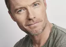 Starul irlandez Ronan Keating urcă pe scena Cerbului de Aur