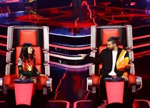 „Vocea României”. Smiley către Irina Rimes : „Fă-mi și mie ochi dulci, Irina. Am nevoie de ceva dulce în viața mea”