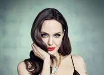 Angelina Jolie nu a fost pregătită să filmeze „Maleficent: Mistress of Evil”: „Nu mă simțeam puternică”
