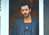 Barış Arduç era fericit că începuse un nou proiect, însă a trebuit să întrerupă filmările