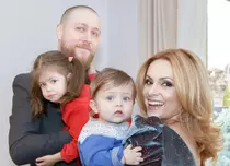 Simona Gherghe, mărturisiri despre cei doi copii. „Acomodarea lor a fost una extrem de dificilă”