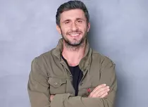 Motivul pentru care Dragoș Bucur refuză să mai intre pe rețelele de socializare. „Îmi face rău”