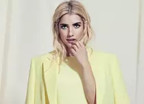 Emma Roberts a dezvăluit prima imagine cu fiul ei