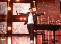 „Românii au talent”. Smiley și Pavel Bartoș au apăsat al doilea golden buzz